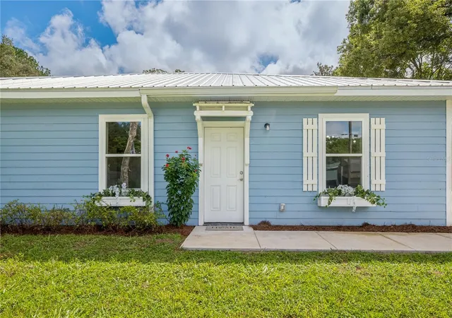 Photo 3 of Single family home for sale at 506 NE 4th Street, Trenton, FL 32693 | MLS# GC543193 | Listing updated on 2026-09-20