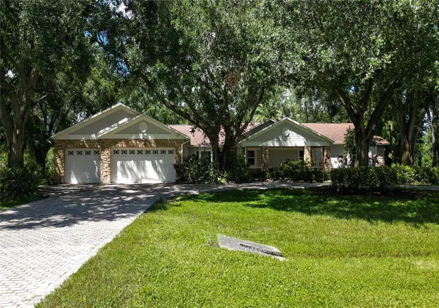 Photo 2 of Single family home for sale at 12511 Palomino Ct, Tampa, FL 33626 | MLS# TB8544830 | Listing updated on 2026-10-05