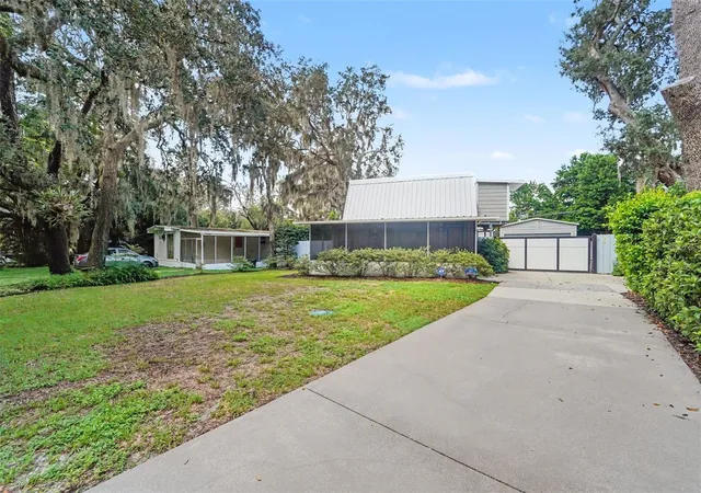 Photo 2 of Single family home for sale at 1817 Beachway Ln, Odessa, FL 33556 | MLS# TB8544834 | Listing updated on 2026-10-02