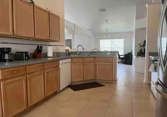 Photo 4 of Single family home for sale at 622 Eagle Pointe S, Kissimmee, FL 34746 | MLS# O6438506 | Listing updated on 2026-09-05