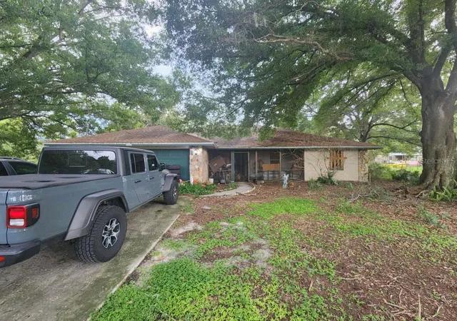 Photo 1 of Single family home for sale at 2407 Summer Holw Dr, Auburndale, FL 33823 | MLS# TB8544836 | Listing updated on 2026-10-06