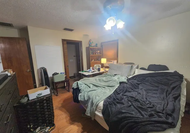 Photo 2 of Single family home for sale at 2407 Summer Holw Dr, Auburndale, FL 33823 | MLS# TB8544836 | Listing updated on 2026-10-06