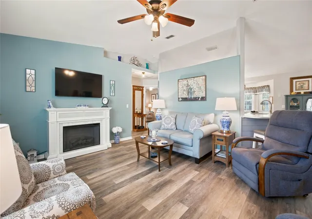 Photo 3 of Single family home for sale at 5948 Sw 103rd Street, Ocala, FL 34476 | MLS# OM731547 | Listing updated on 2026-09-20