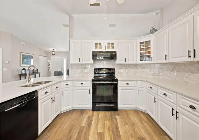 Photo 2 of Single family home for sale at 5948 Sw 103rd Street, Ocala, FL 34476 | MLS# OM731547 | Listing updated on 2026-10-07