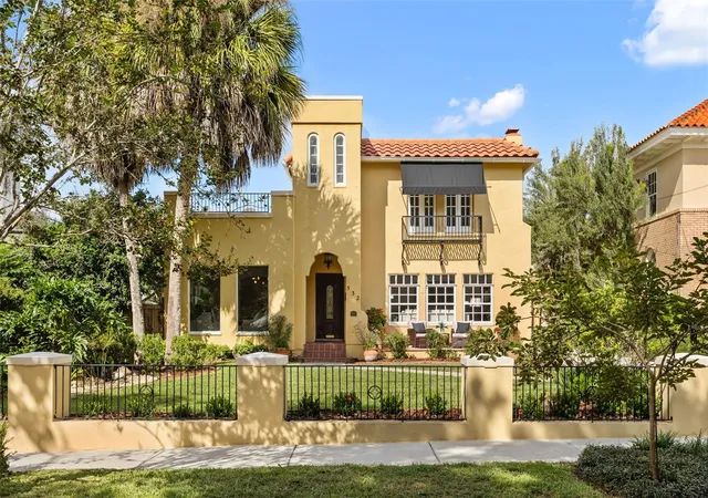 Photo 1 of Single family home for sale at 532 Broadway Ave, Orlando, FL 32803 | MLS# O6438523 | Listing updated on 2026-09-13