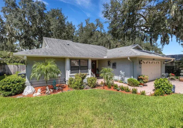 Photo 3 of Sale Pending at 6359 Butternut Dr, Lakeland, FL 33813 | MLS# P4939763 | Listing updated on 2026-09-23