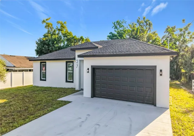 Photo 2 of Sale Pending at 27 N Calhoun Ave, Maitland, FL 32751 | MLS# O6438524 | Listing updated on 2026-10-07