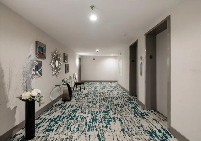 Listing Photo 3 - Condo for sale in building located at 7650 Bayshore Dr, Treasure Island, FL 33706 - Unit #805