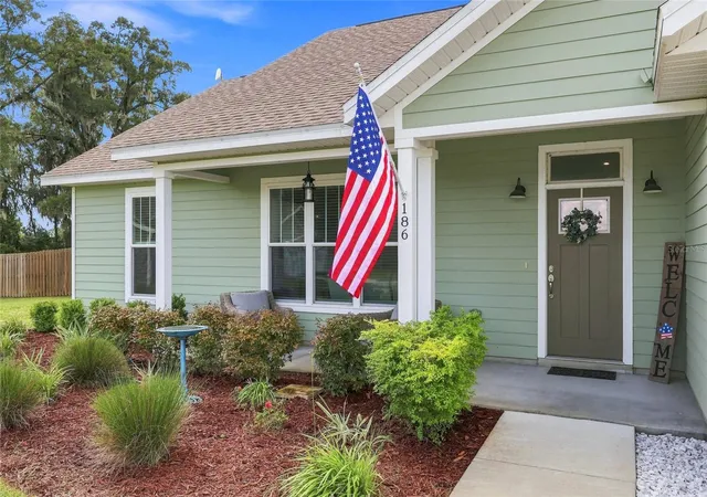 Photo 3 of Single family home for sale at 186 SW 24th Avenue, Trenton, FL 32693 | MLS# GC543197 | Listing updated on 2026-09-12
