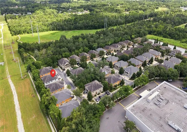 Photo 2 of Townhouse for sale at 5519 Kinglethill Dr, Lithia, FL 33547 | MLS# TB8544866 | Listing updated on 2026-09-25