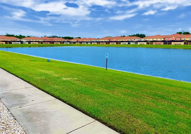 Photo 2 of Townhouse for sale at 3037 Beach Palm Ave, Kissimmee, FL 34747 | MLS# O6438535 | Listing updated on 2026-10-15