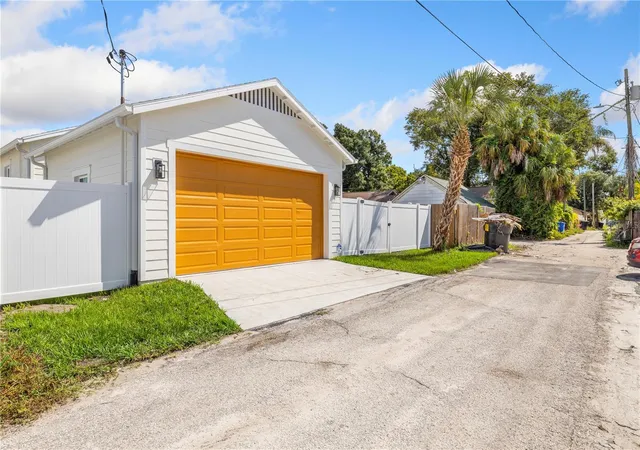 Photo 3 of Single family home for sale at 3336 8th Avenue N, Saint Petersburg, FL 33713 | MLS# TB8544872 | Listing updated on 2026-10-25
