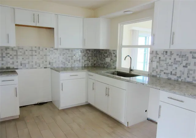 Photo 29 of Single family home for sale at 66 Oakland Hills Ct, Rotonda West, FL 33947 | MLS# A4704859 | Listing updated on 2026-09-12