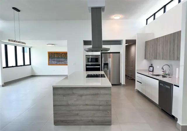 Photo 2 of Single family home for sale at Residences At Rio Iguazú 135, Bayamon, PR 00959 | MLS# PR9123892 | Listing updated on 2026-09-05