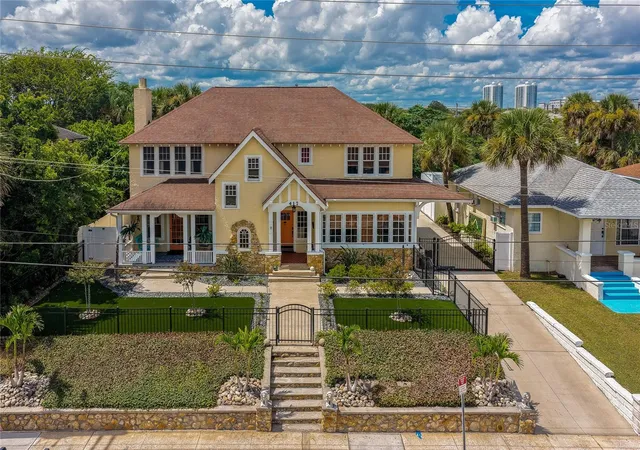 Photo 3 of Single family home for sale at 417 N Grandview Ave, Daytona Beach, FL 32118 | MLS# V4951081 | Listing updated on 2026-10-05