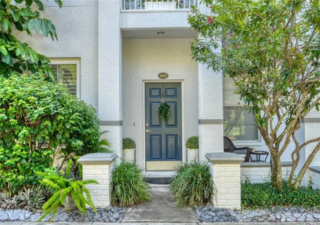 Photo 2 of Townhouse for sale at 4625 Legacy Park Dr, Tampa, FL 33611 | MLS# TB8544910 | Listing updated on 2026-10-03