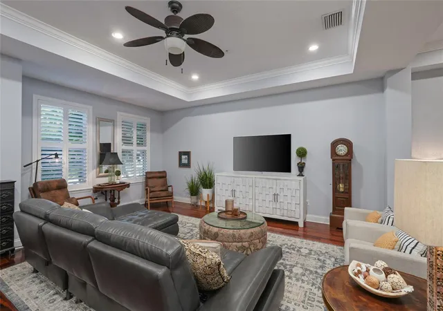Photo 4 of Townhouse for sale at 4625 Legacy Park Dr, Tampa, FL 33611 | MLS# TB8544910 | Listing updated on 2026-10-03
