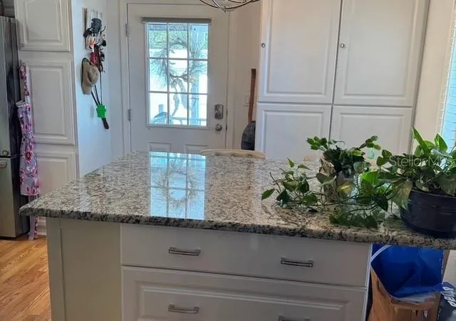 Photo 3 of Manufactured home for sale at 772 N Green Cir, Venice, FL 34285 | MLS# N6145598 | Listing updated on 2026-09-04