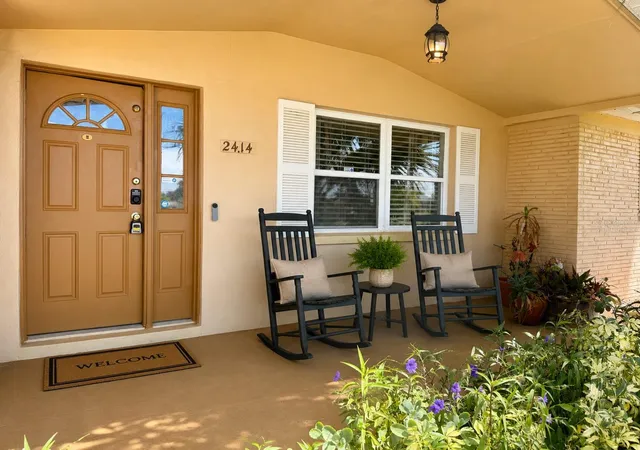 Photo 3 of Single family home for sale at 2414 Tahitian Dr, Holiday, FL 34691 | MLS# W7889142 | Listing updated on 2026-10-05