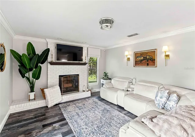 Photo 2 of Single family home for sale at 16642 Vallely Dr, Tampa, FL 33618 | MLS# W7889143 | Listing updated on 2026-09-15