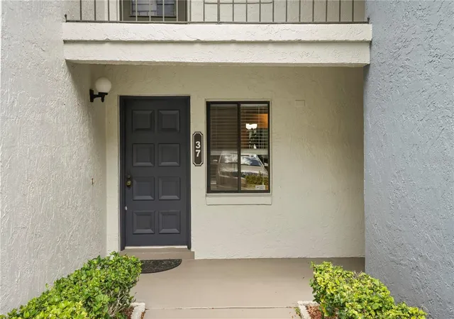 Listing Photo 3 - Condo for sale in building located at 5 Escondido Cir, Altamonte Springs, FL 32701 - Unit #37