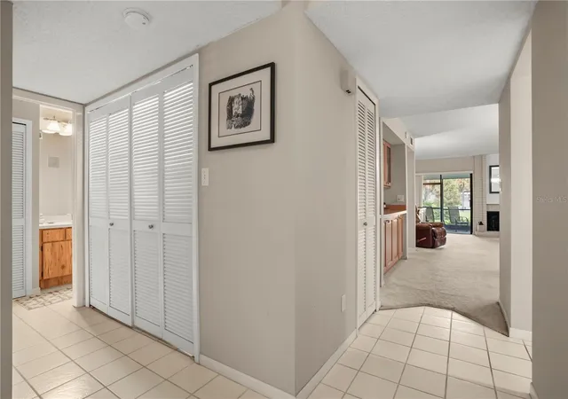 Listing Photo 4 - Condo for sale in building located at 5 Escondido Cir, Altamonte Springs, FL 32701 - Unit #37