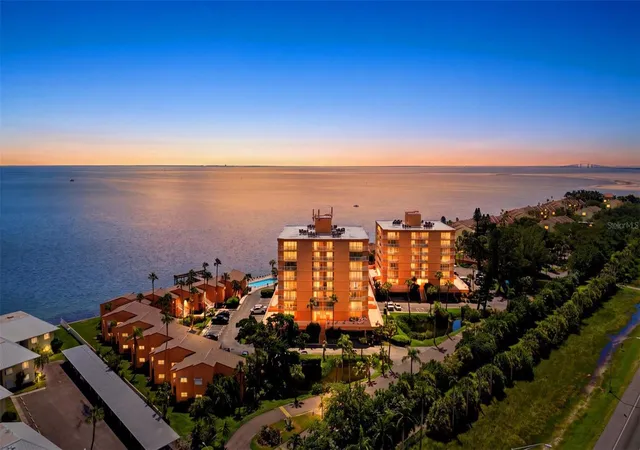 Condo for sale at 7432 Sunshine Skyway Ln S #506, Saint Petersburg, FL 33711 | MLS# TB8544939