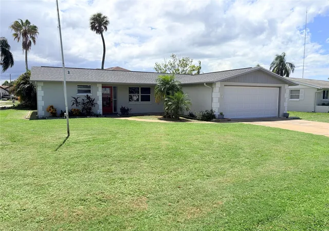 Photo 3 of Single family home for sale at 3544 Wilson Drive, Holiday, FL 34691 | MLS# W7889146 | Listing updated on 2026-10-09