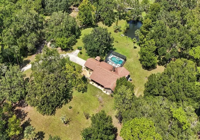 Photo 1 of Single family home for sale at 10265 W Springtree Ln, Crystal River, FL 34428 | MLS# OM731569 | Listing updated on 2026-09-22