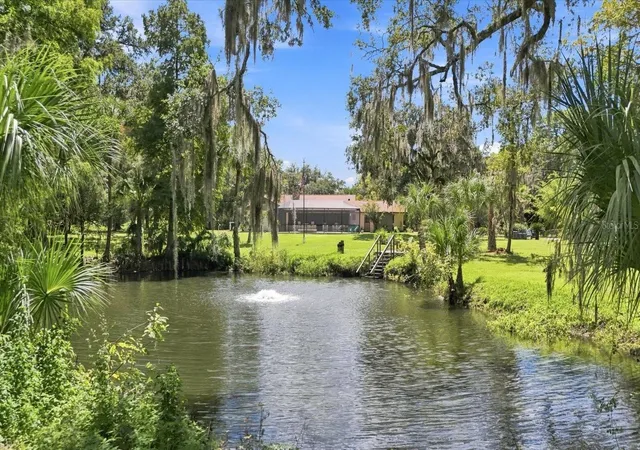 Photo 2 of Single family home for sale at 10265 W Springtree Ln, Crystal River, FL 34428 | MLS# OM731569 | Listing updated on 2026-09-22