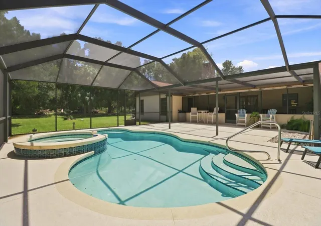 Photo 4 of Single family home for sale at 10265 W Springtree Ln, Crystal River, FL 34428 | MLS# OM731569 | Listing updated on 2026-09-22