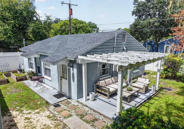 Photo 1 of Single family home for sale at 731 W Princeton St, Orlando, FL 32804 | MLS# G5117308 | Listing updated on 2026-09-04