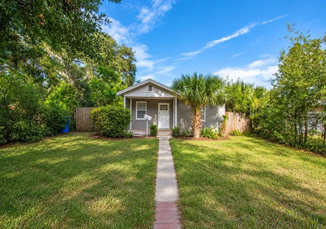 Photo 1 of Single family home for sale at 1535 Preston St S, Saint Petersburg, FL 33712 | MLS# TB8544969 | Listing updated on 2026-09-24