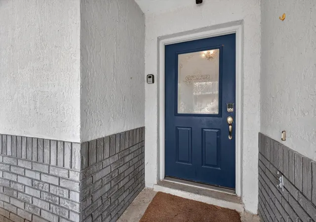 Photo 1 of Single family home for sale at 8014 Spring Crk Dr, Kissimmee, FL 34747 | MLS# O6438647 | Listing updated on 2026-10-28