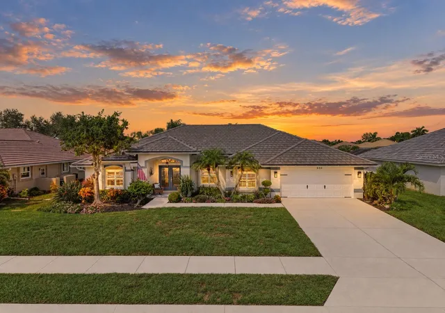 Photo 1 of Single family home for sale at 530 Lake Of The Woods Dr, Venice, FL 34293 | MLS# N6145601 | Listing updated on 2026-10-05