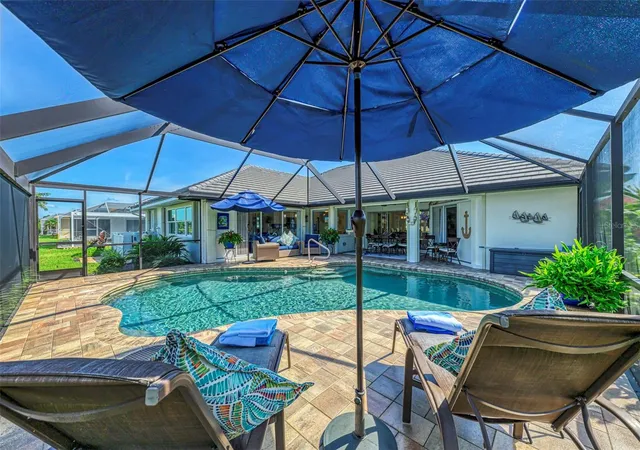 Photo 3 of Single family home for sale at 530 Lake Of The Woods Dr, Venice, FL 34293 | MLS# N6145601 | Listing updated on 2026-10-05