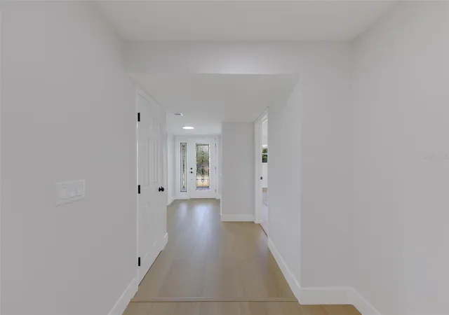 Photo 3 of Single family home for sale at 471 Sierra Cir E, Largo, FL 33770 | MLS# TB8544991 | Listing updated on 2026-10-09