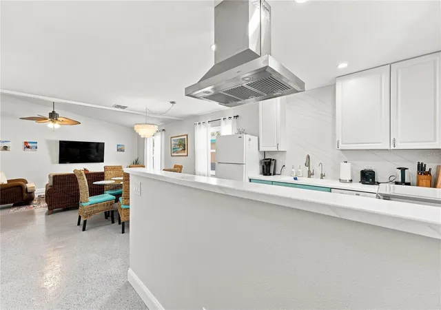 Photo 3 of Single family home for sale at 2060 6th Street, Sarasota, FL 34237 | MLS# A4704901 | Listing updated on 2026-09-13