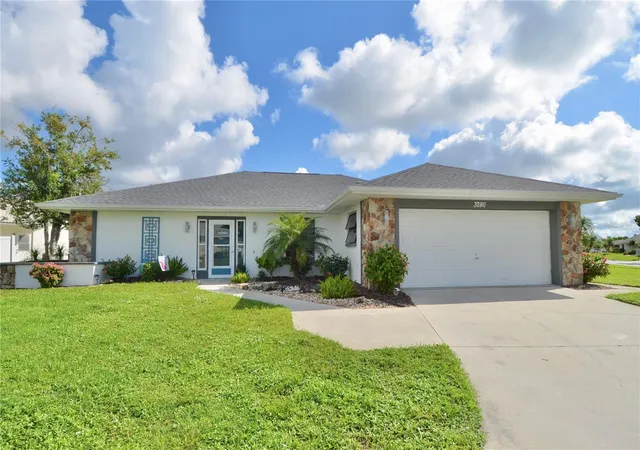 Photo 2 of Sale Pending at 3286 Meadow Run Cir, Venice, FL 34293 | MLS# N6145603 | Listing updated on 2026-10-18