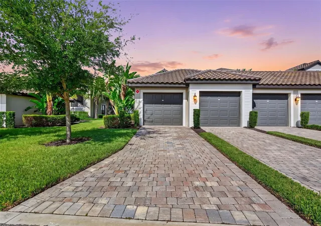 Condo for sale at 5674 Palmer Cir #101, BRADENTON, FL 34211 | MLS# A4704906