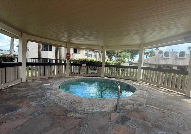 Photo 4 of Sale Pending at 3020 Antique Oaks Cir #129, Winter Park, FL 32792 | MLS# O6438679 | Listing updated on 2026-09-28