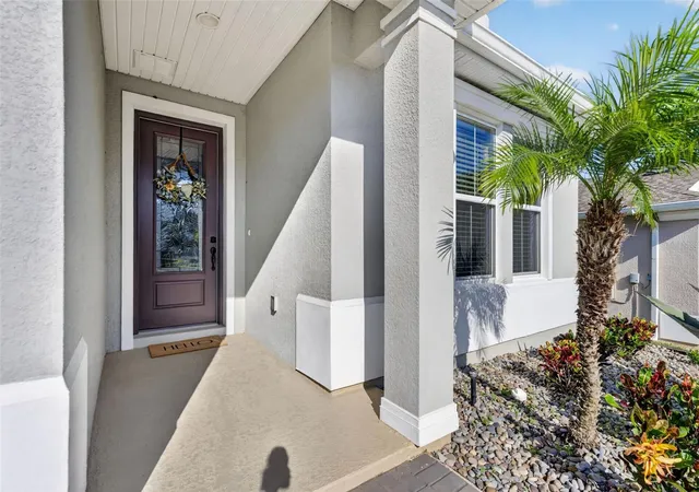 Photo 3 of Single family home for sale at 306 Alcove Dr, Groveland, FL 34736 | MLS# G5117315 | Listing updated on 2026-09-18