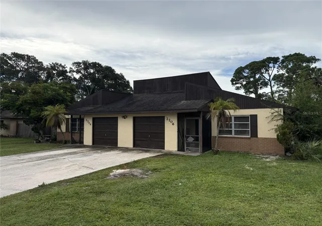 Photo 2 of Multi family home for sale at 2204 54th Avenue Dr W, Bradenton, FL 34207 | MLS# A4704910 | Listing updated on 2026-10-08