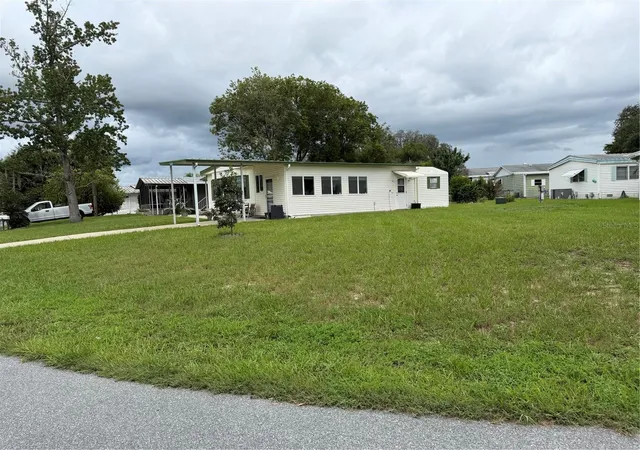 Photo 3 of Manufactured home for sale at 7476 Dearborn Ave, Brooksville, FL 34613 | MLS# W7889155 | Listing updated on 2026-09-15