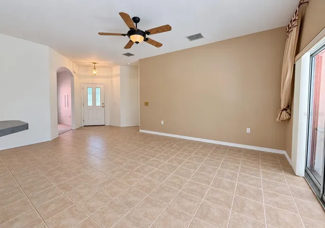 Photo 3 of Single family home for sale at 219 Knoll Wood Dr, Kissimmee, FL 34759 | MLS# S5156833 | Listing updated on 2026-10-03