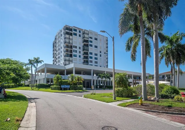 Photo 5 of Condo for sale at 6287 Bahia Del Mar Cir #602, Saint Petersburg, FL 33715 | MLS# TB8545013 | Listing updated on 2026-09-07