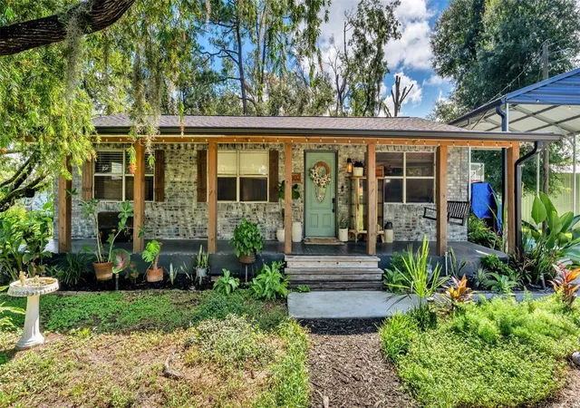 Photo 4 of Single family home for sale at 5302 Calhoun Rd, Plant City, FL 33567 | MLS# L4964777 | Listing updated on 2026-09-21