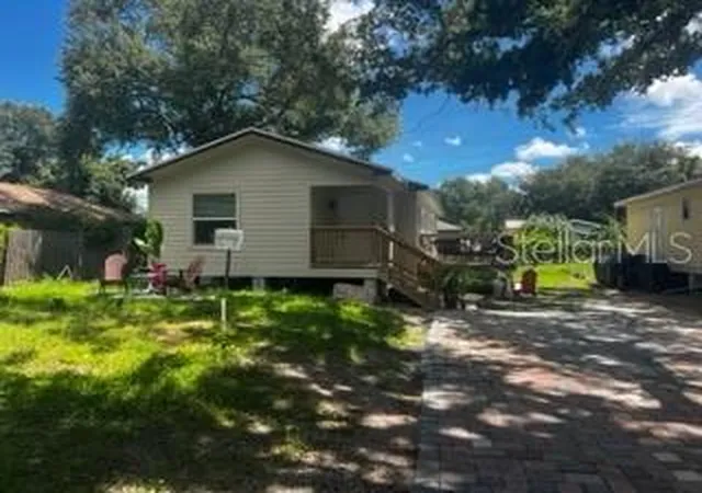 Photo 3 of Single family home for sale at 210 Patterson Ave, Osprey, FL 34229 | MLS# A4704911 | Listing updated on 2026-09-28