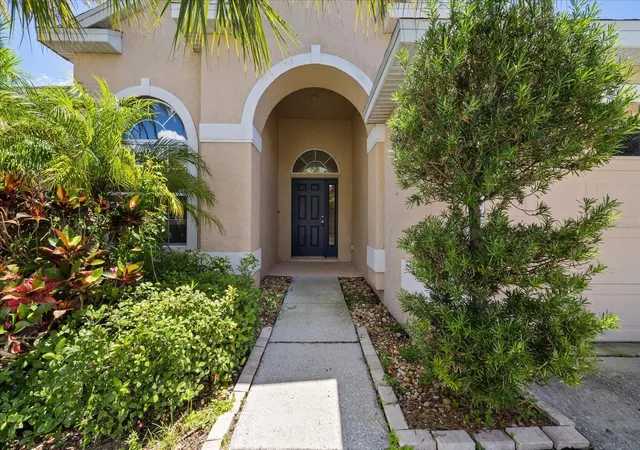 Photo 2 of Single family home for sale at 1833 Mira Lago Cir, Ruskin, FL 33570 | MLS# TB8545016 | Listing updated on 2026-09-05