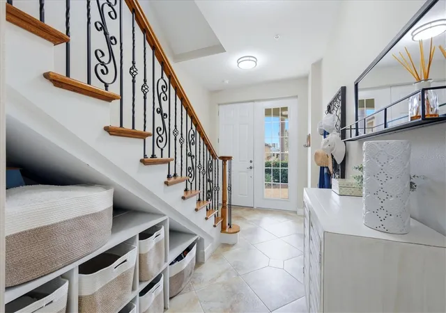 Photo 4 of Townhouse for sale at 712 Granada Ave #2, Venice, FL 34285 | MLS# A4704912 | Listing updated on 2026-10-10